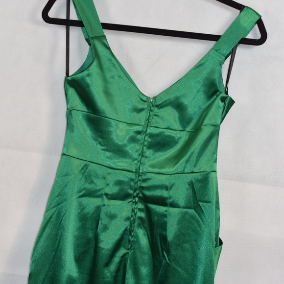 Green Satiny Dress SZ 5/6 B Smart - Picture 8 of 8